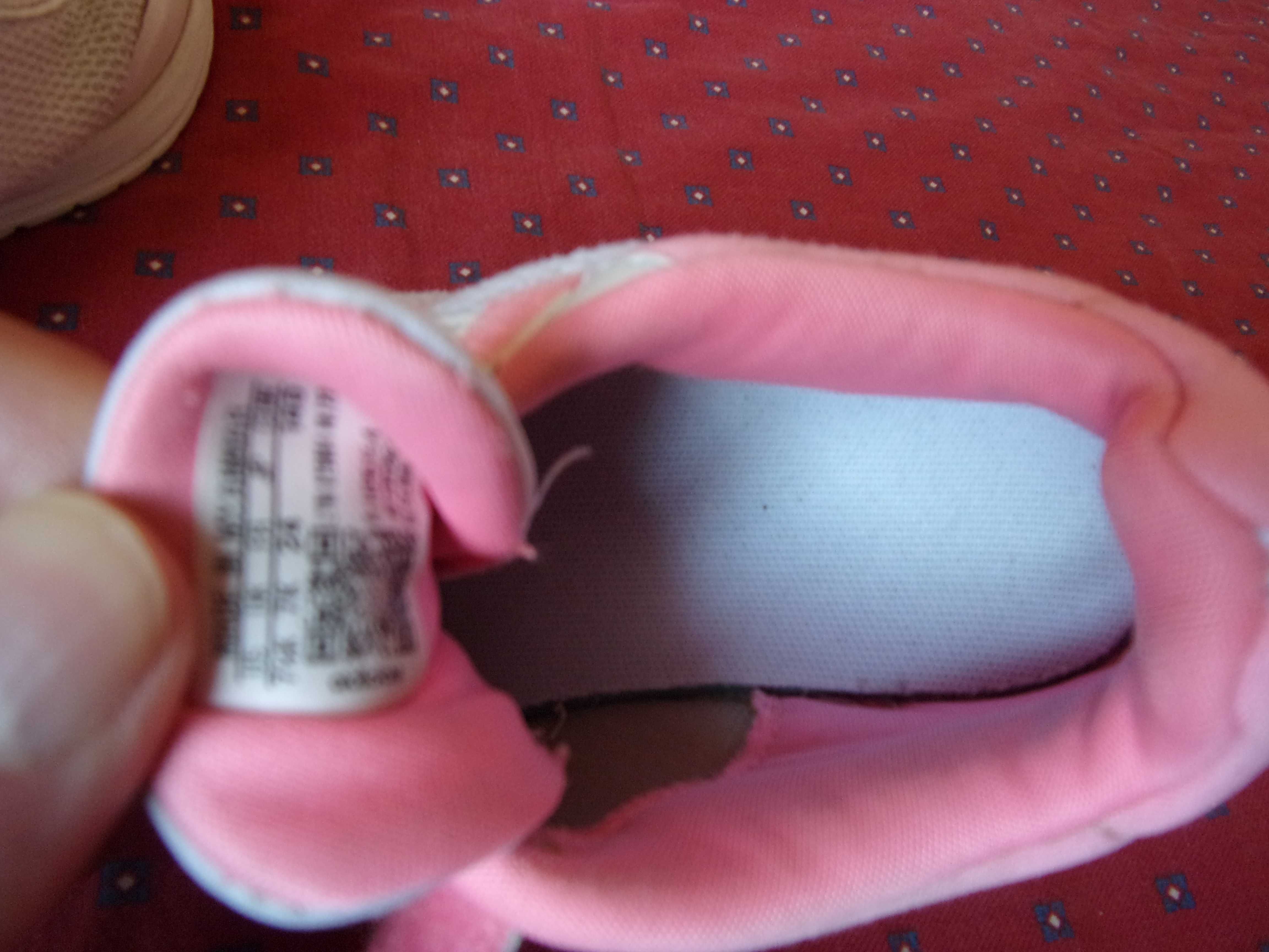Lekkie buty sportowe dziewczynka 24 Adidas