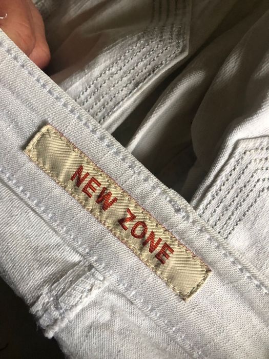 Calça curta até ao joelho