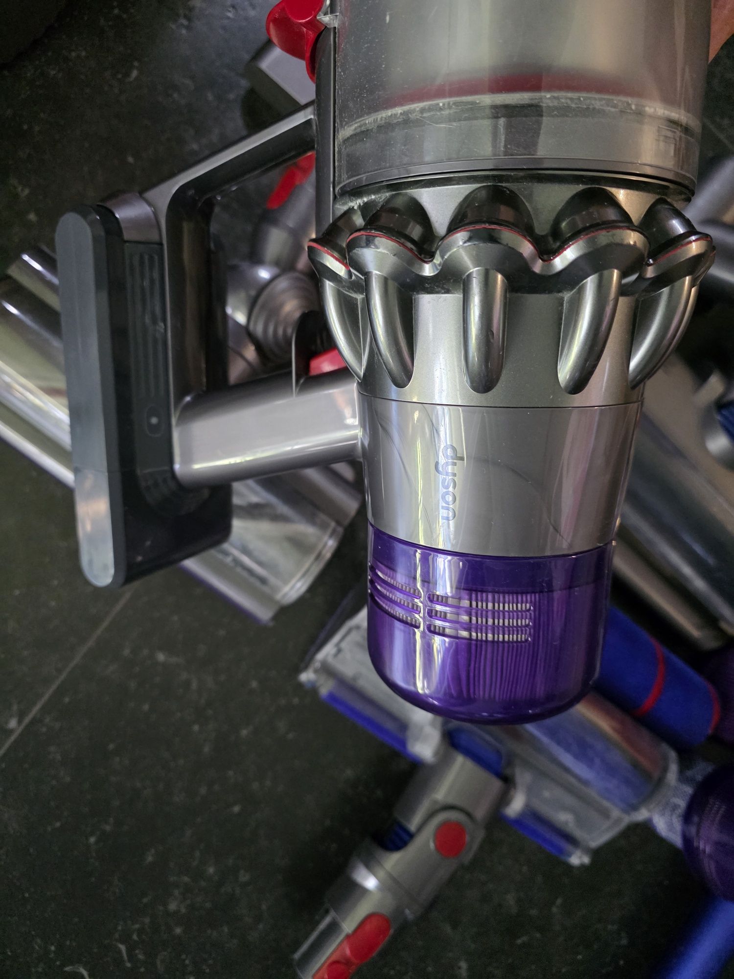 Dyson v11 absolute