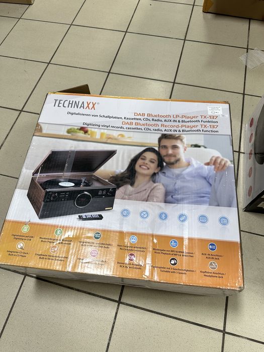 Програвач платівок, дисків, вініловий програвач