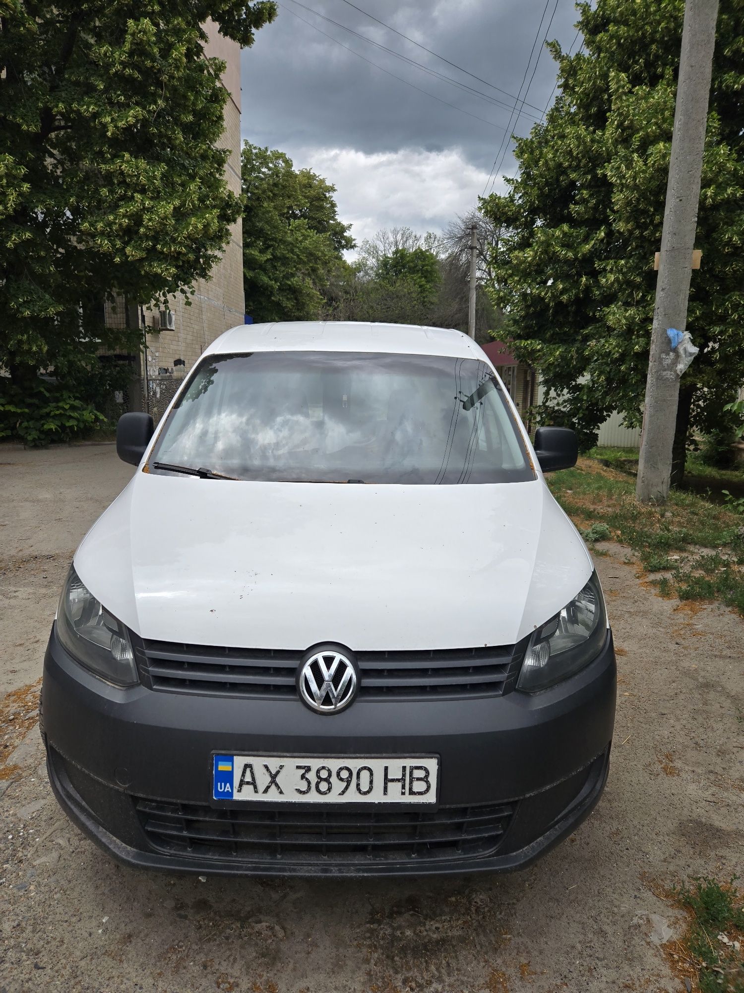 Volkswagen Caddy 1.6 дизель 2013