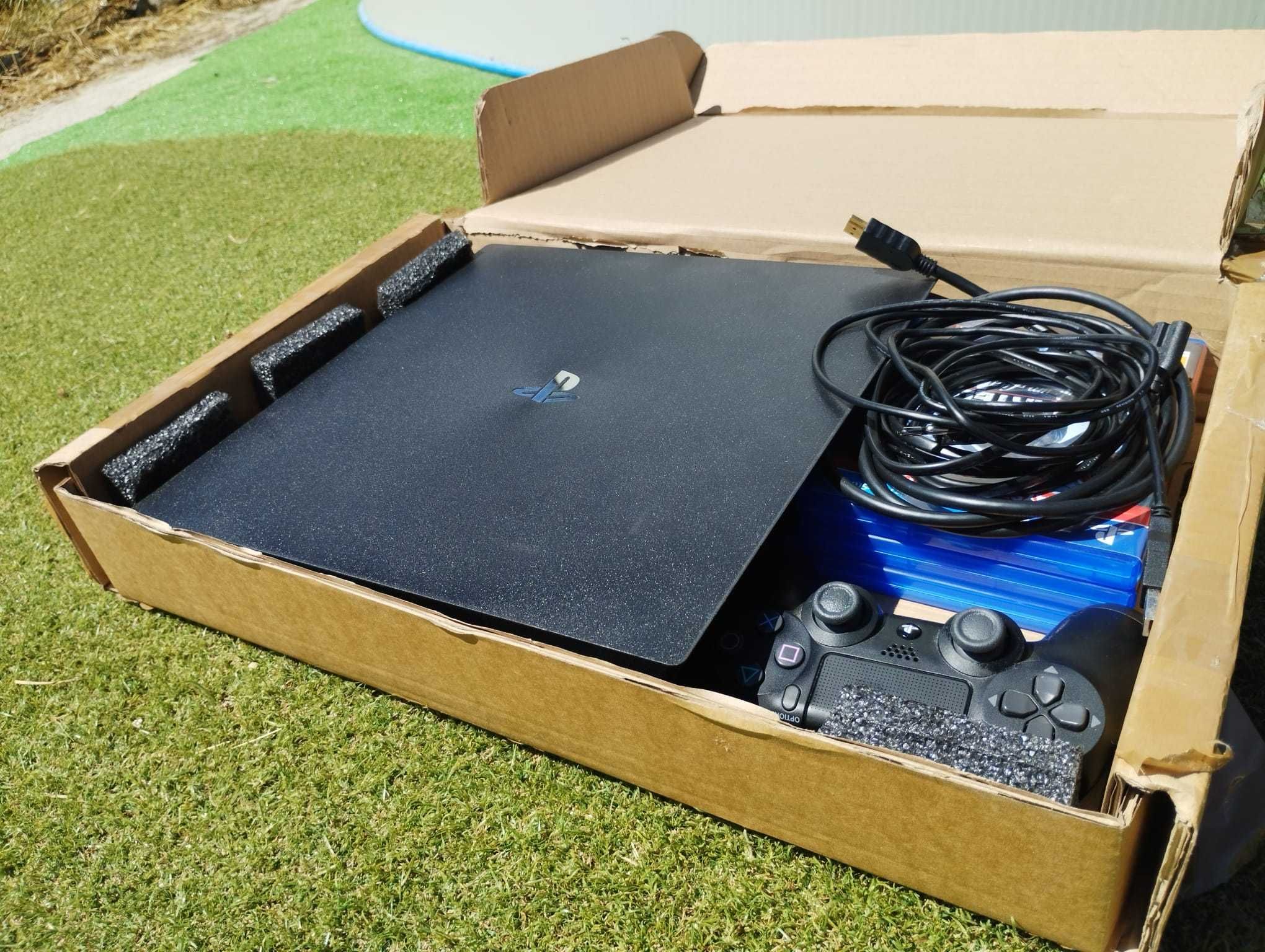 Vendo PS4 PRO 1Tb com pouco uso, e ainda umas ofertas..nao exites !!