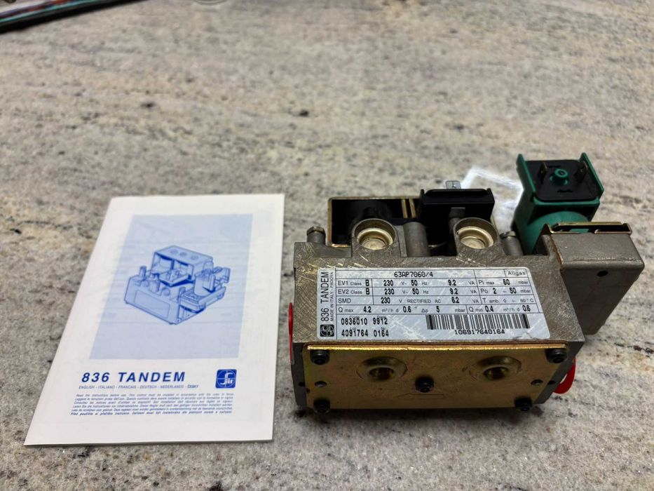 Zespół gazowy TANDEM 836, uszkodzony