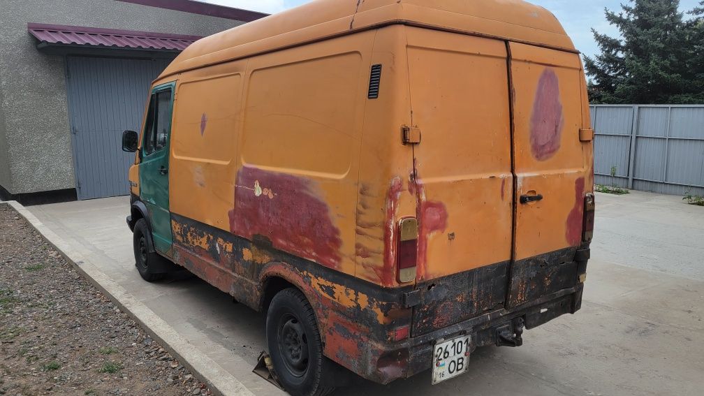 Mercedes Benz T1 207D,бус,спринтер