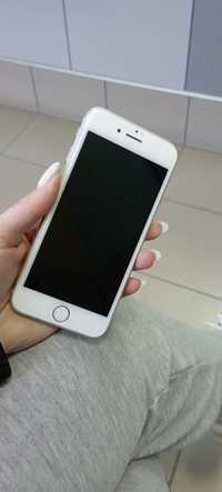 iPhone 8.64 Gb.Silver.Оригінал. + Зарядний пристрій