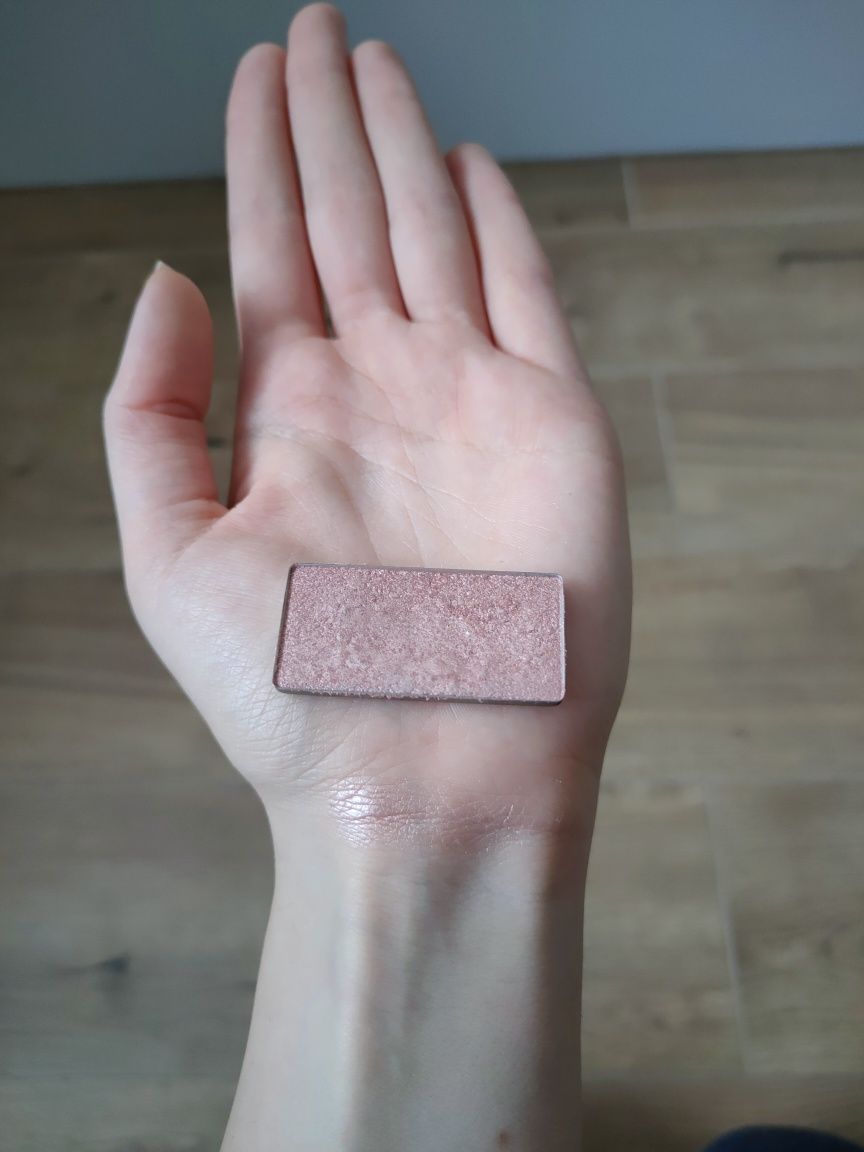 Benecos paletka, kosmetyki, rozświetlacz, róż, bronzer, cienie powiek