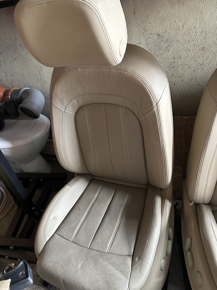 Fotele przednie / boczki,tapicerka drzwi Audi A6 C7 przedlift