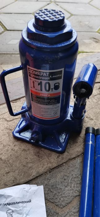 Домкрат 10т стан нового