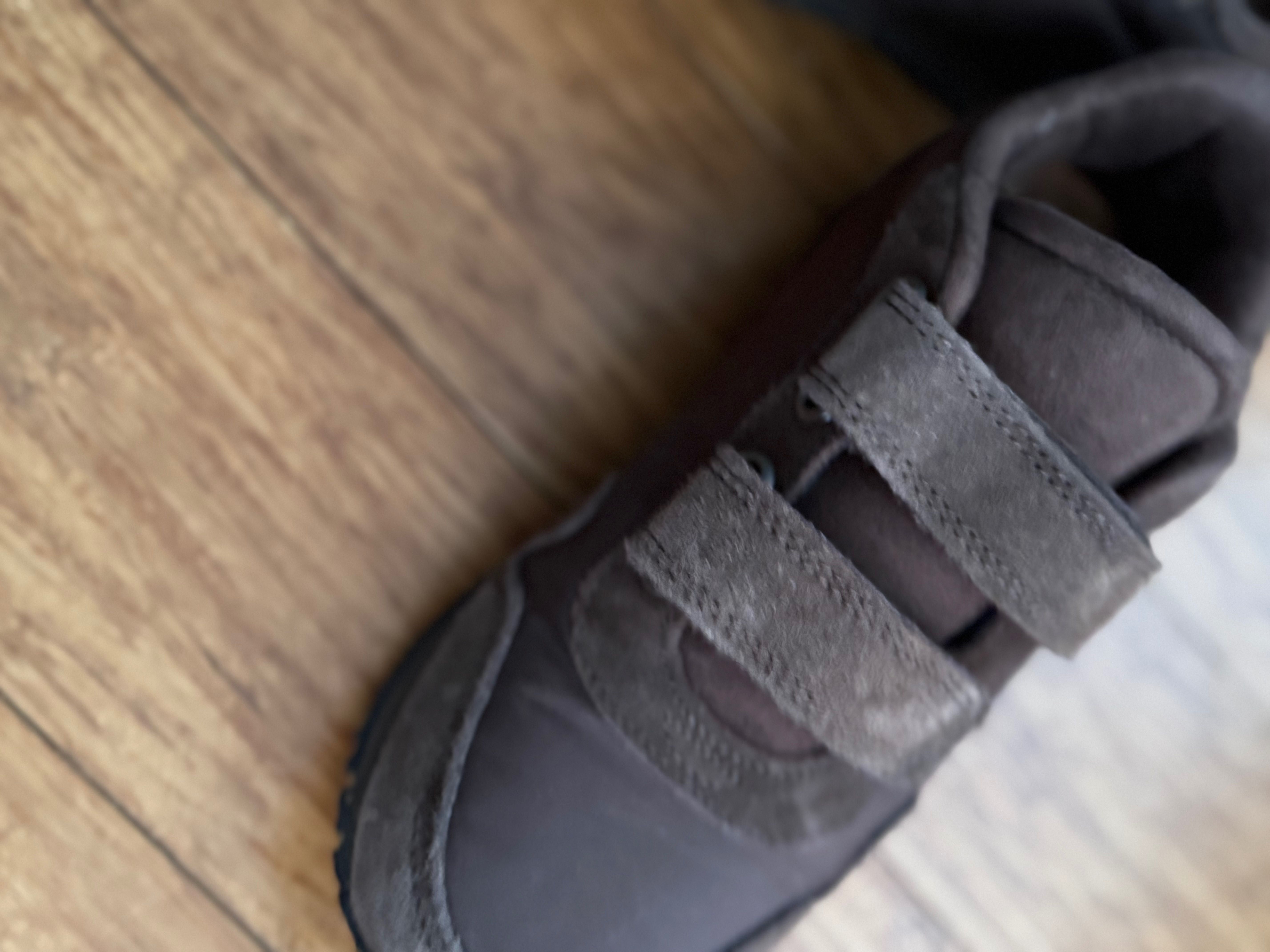 Sprzedam brązowe buty Wooden na rzepy, rozmiar 32 - tylko 40 zł!