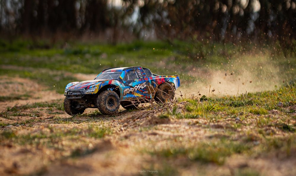 Traxxas Maxx Slash 6s