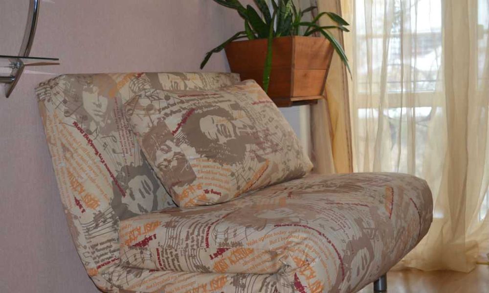 Подiл. метро Контрактова площа  8 хв. пішки. вул.Введенська 6