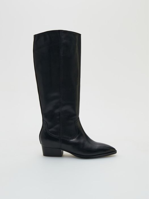 Нові жіночі шкіряні чоботи