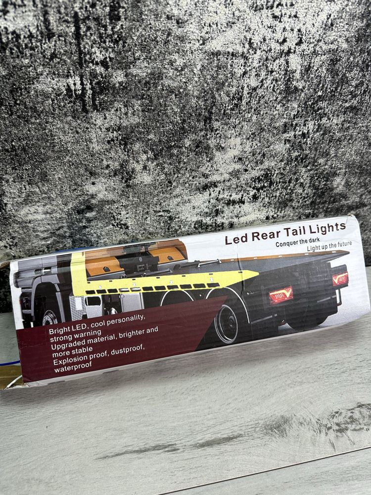 LED фонарь задний 12-24 Вольт KRS MINI (30 х 8 см)