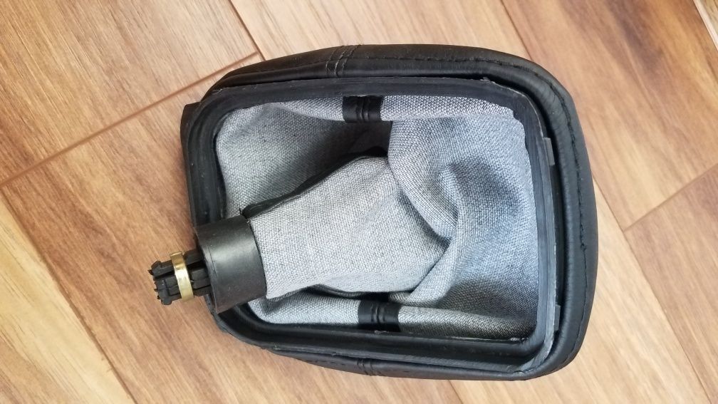 Gałka i mieszek zmiany biegów jak MOMO tuning tunning skóra skórzana