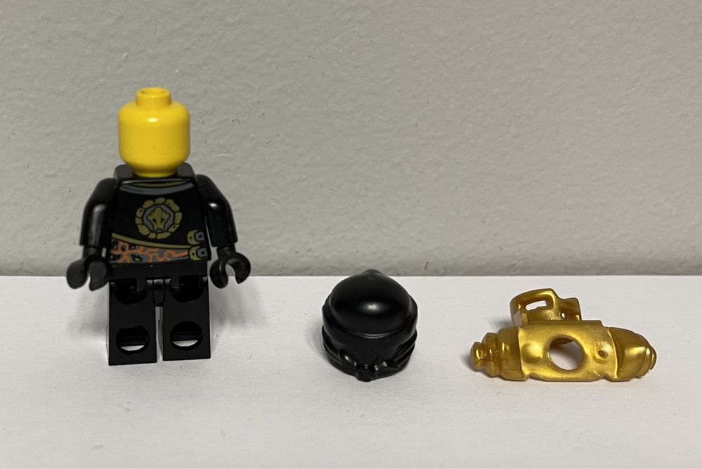 Lego Ninjago njo139 Cole Rebooted Shoulder Armor minifigurka