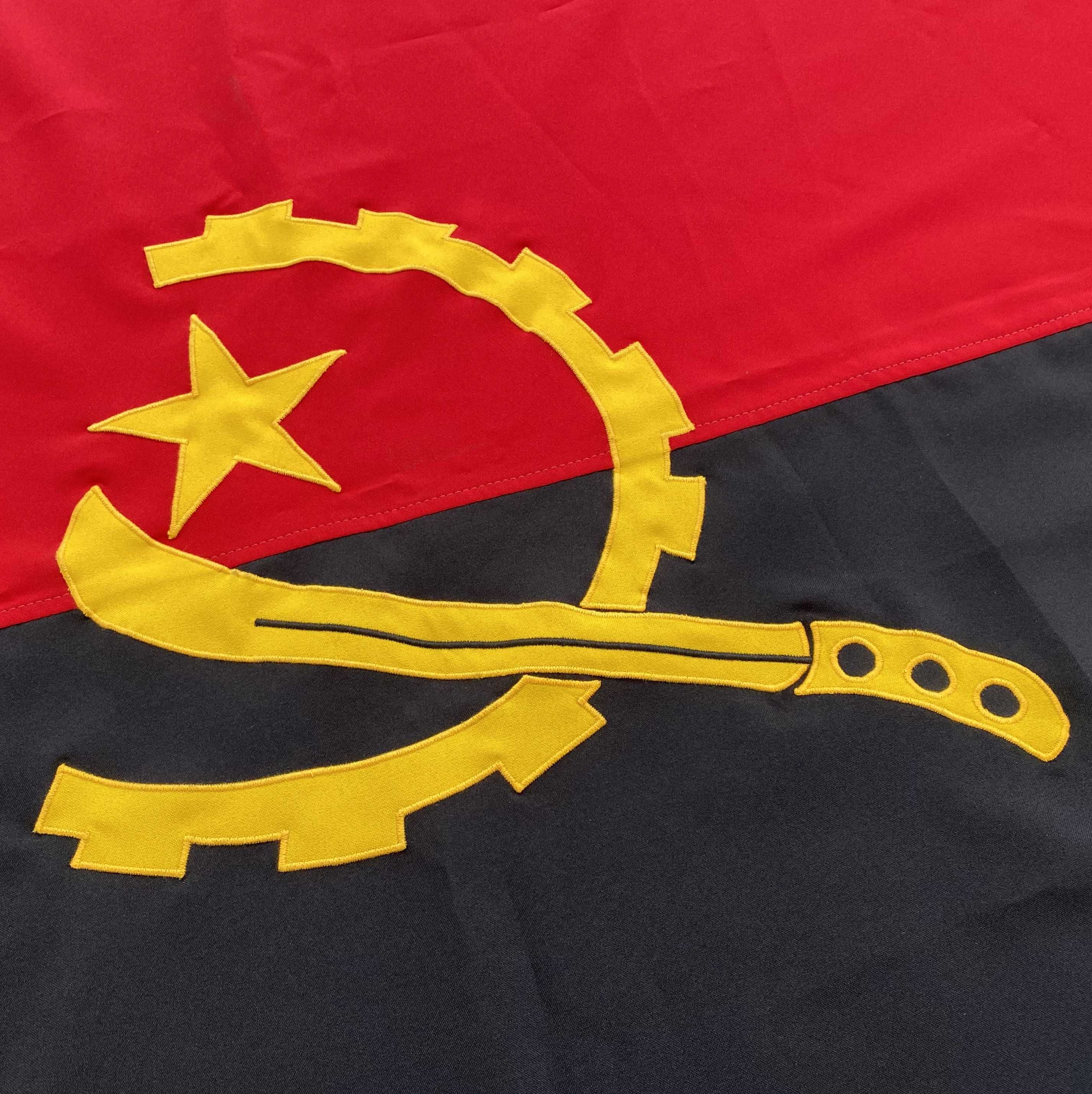 Bandeira militar de Angola