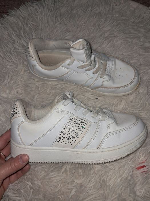 Białe adidasy dla dziewczynki w cekiny 34