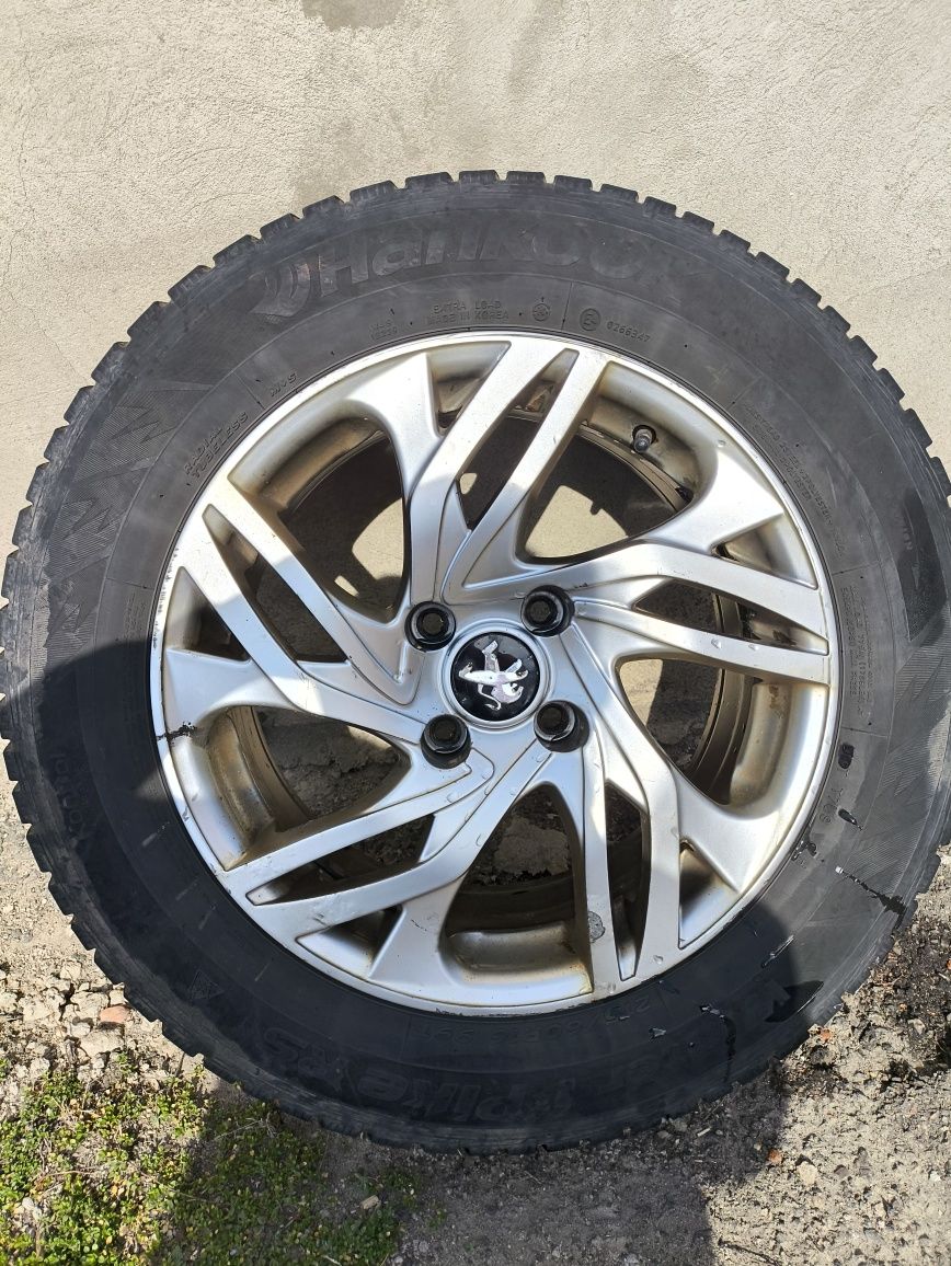 215/60 r16 з дисками 7j et32 peugeot 3008