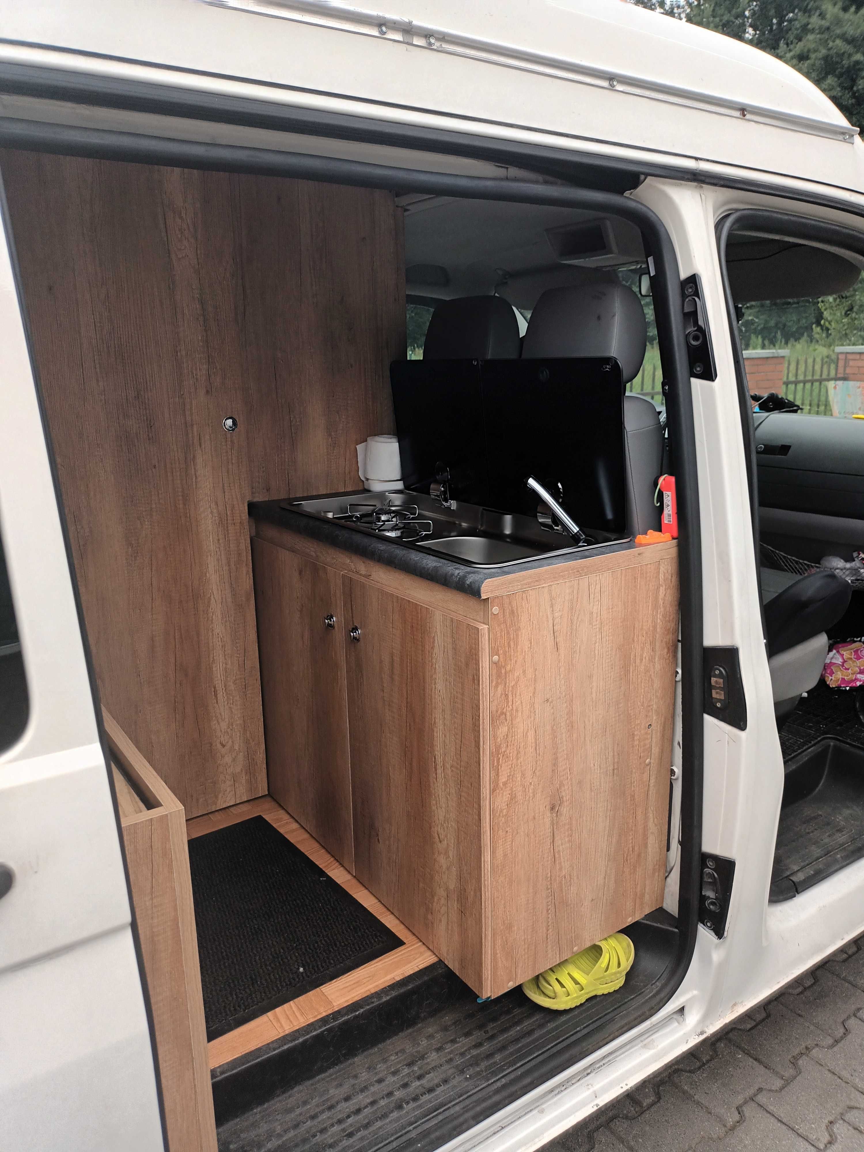 VW T5 Kamper Van Całoroczny.