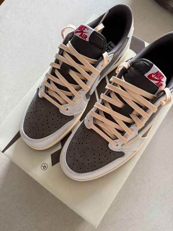 Jordan 1 Retro Low OG SP Travis Scott Reverse Mocha R.42