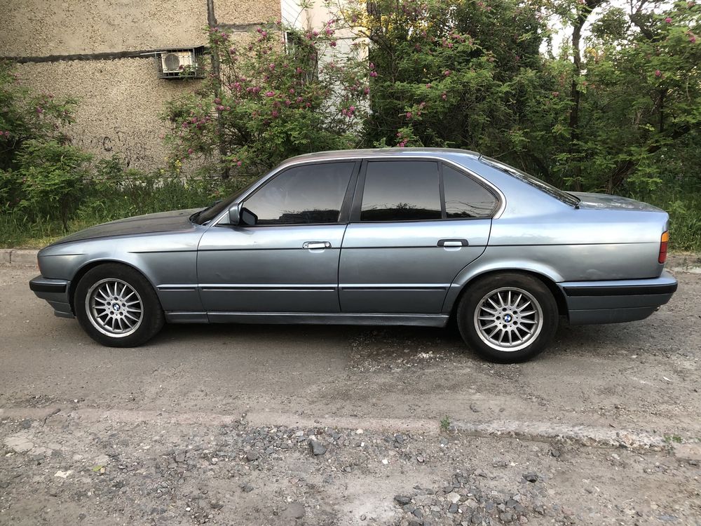 BMW 525 E34 2,5 на газу