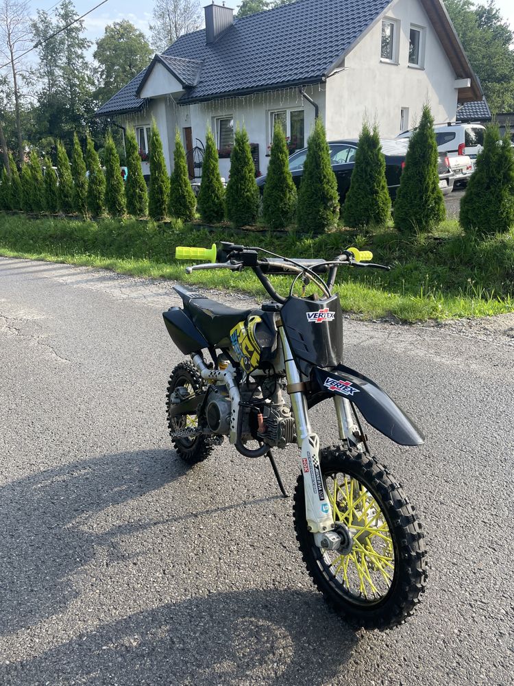 YCF 125 start 2015