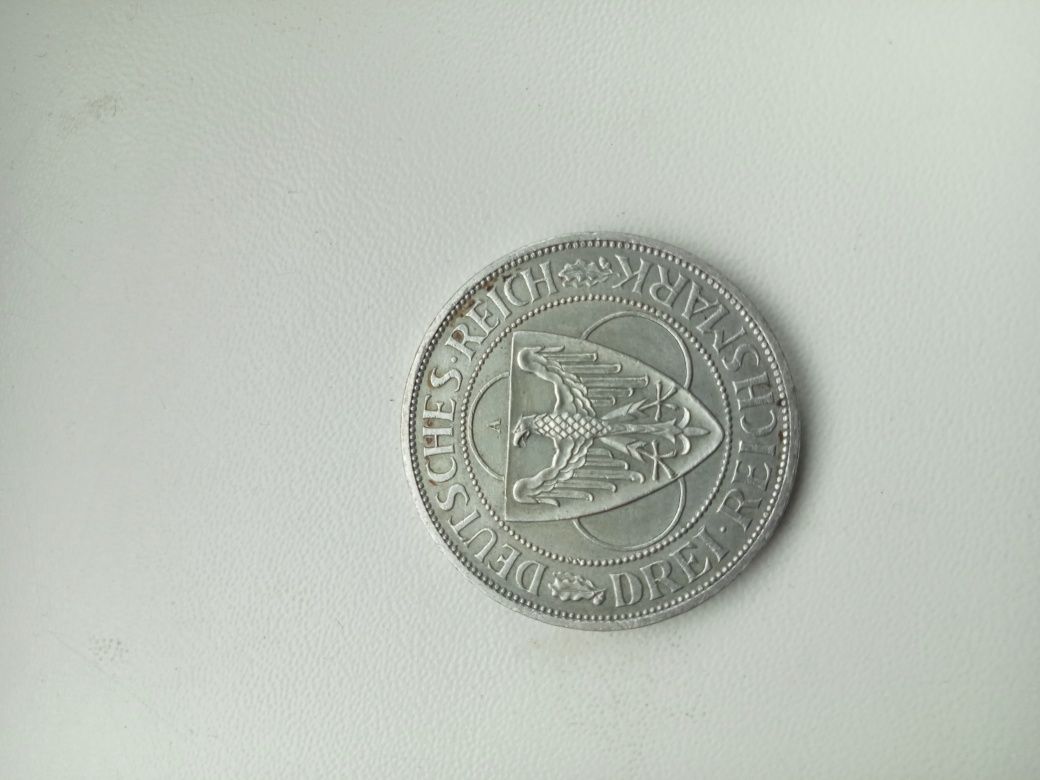 Продам 3 марки 1930год Германия серебро