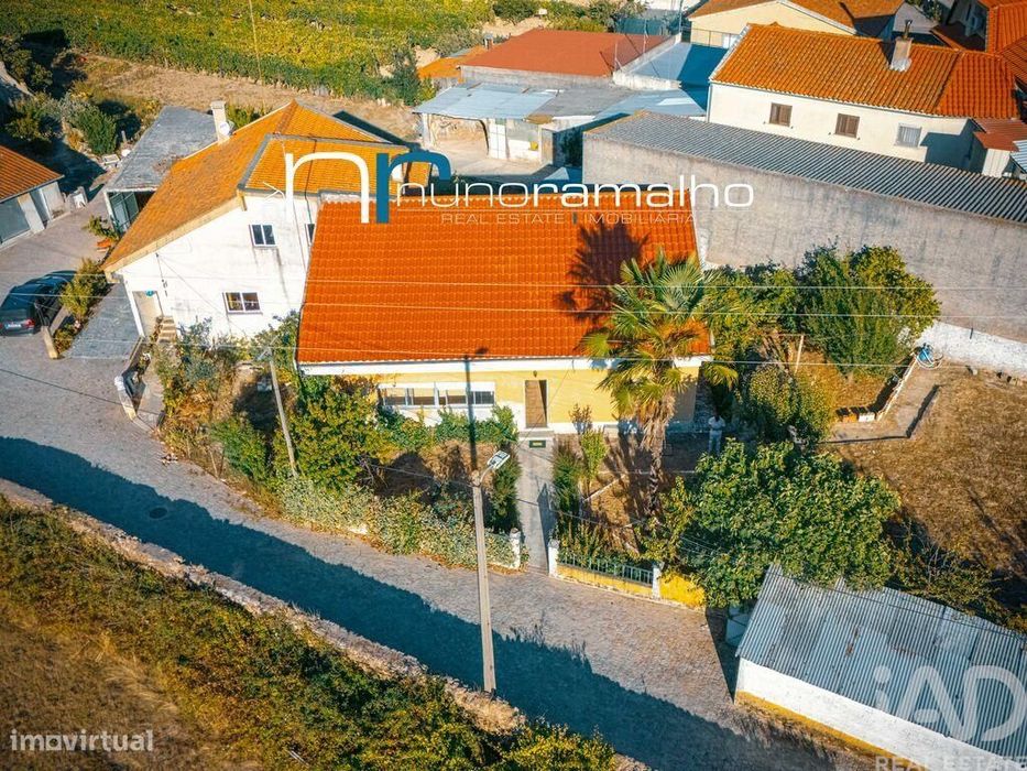 Casa / Villa T2 em Vila Franca das Naves e Feital de 140,00 m2