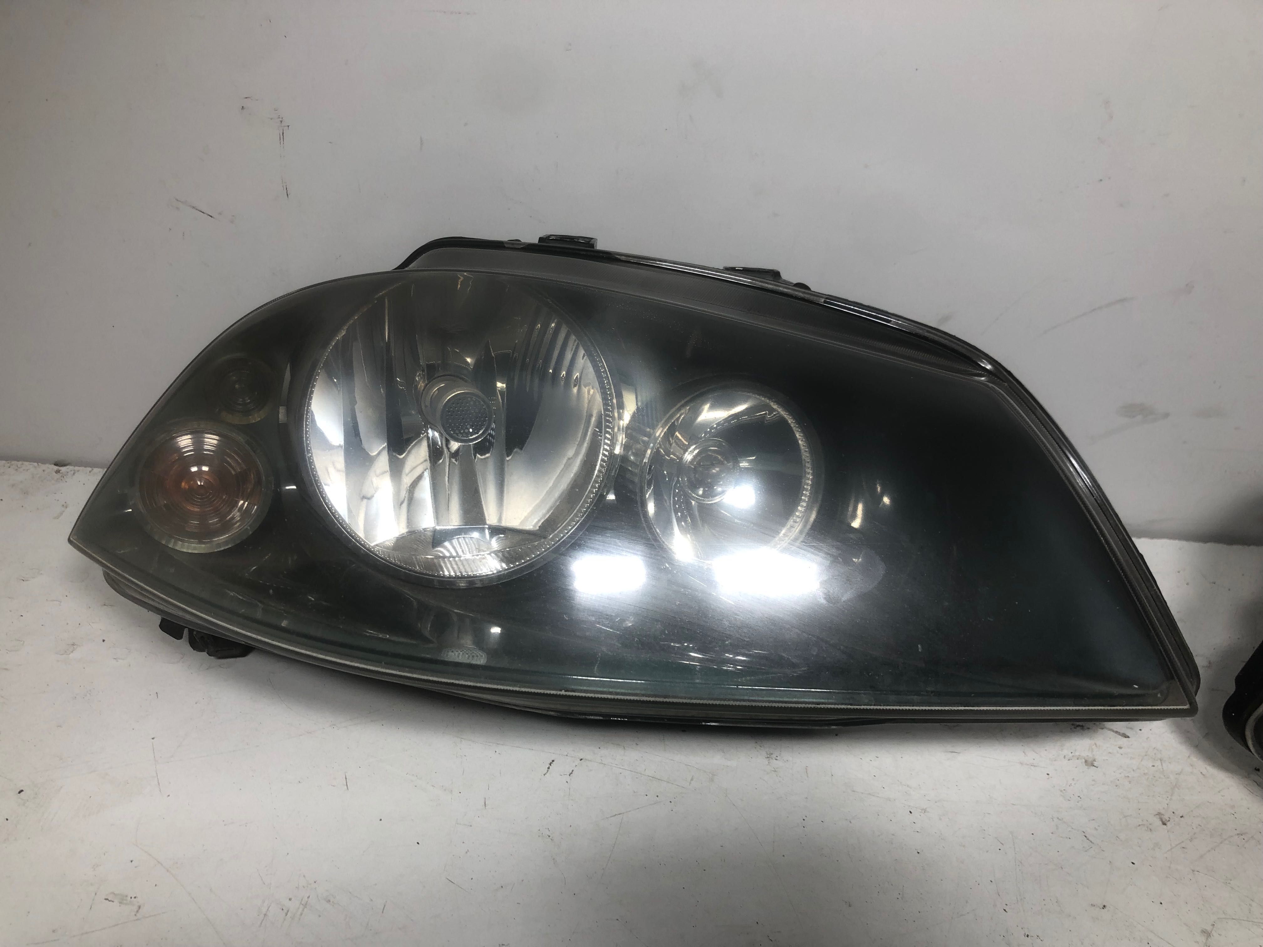 Ibiza III 3 Cordoba II lampa przod przednia lewa  Lewa+Prawa EU Ładne
