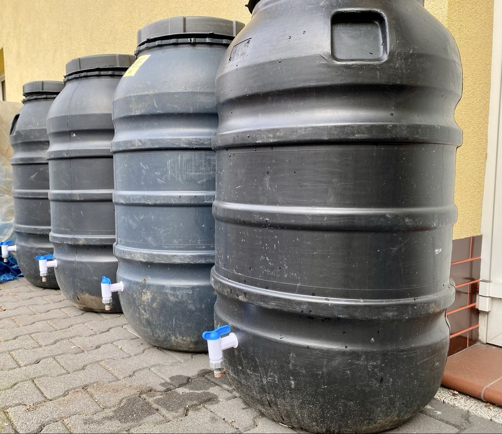 DUŻA BECZKA na deszczówkę 200l 220l 250l zbiornik spożywka beczki ibc