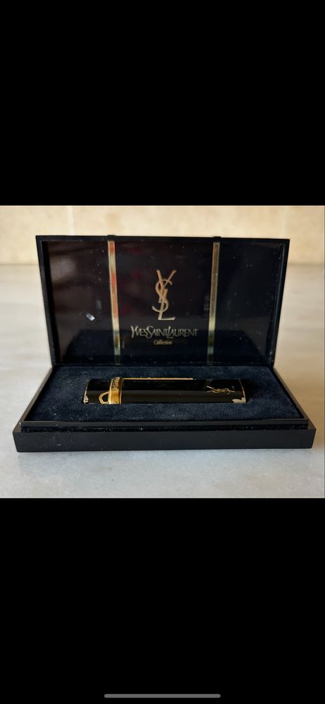 Isqueiro antigo Yves Saint Laurent Collection