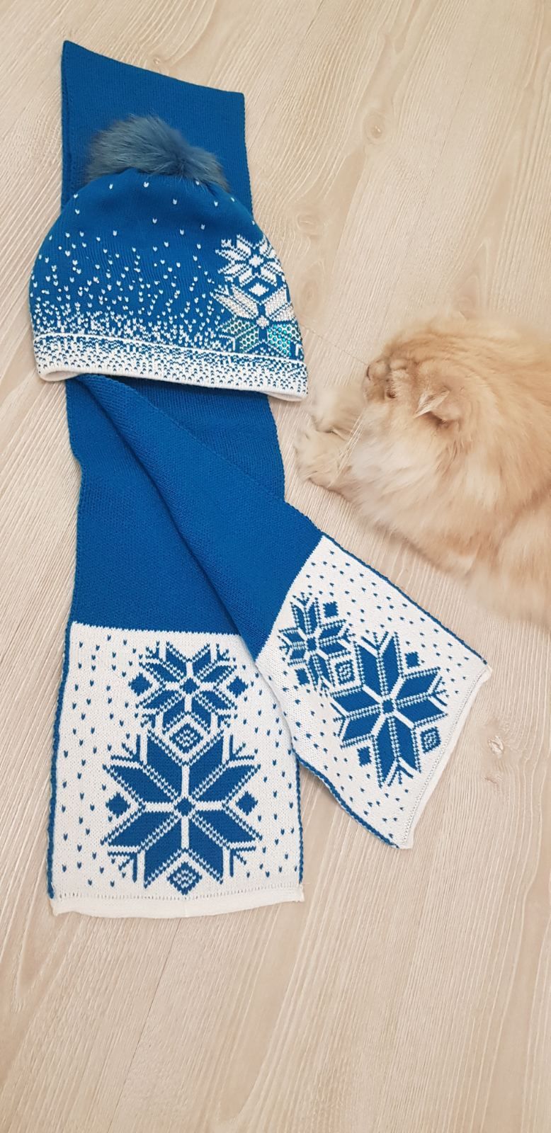 Комплект шапка и шарф Leks