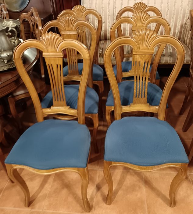 Cadeiras estofadas