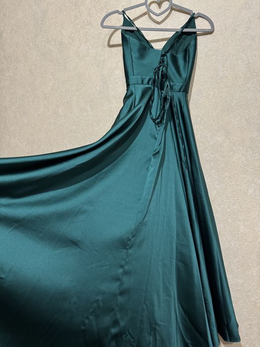 Платье женское с разрезом по ноге