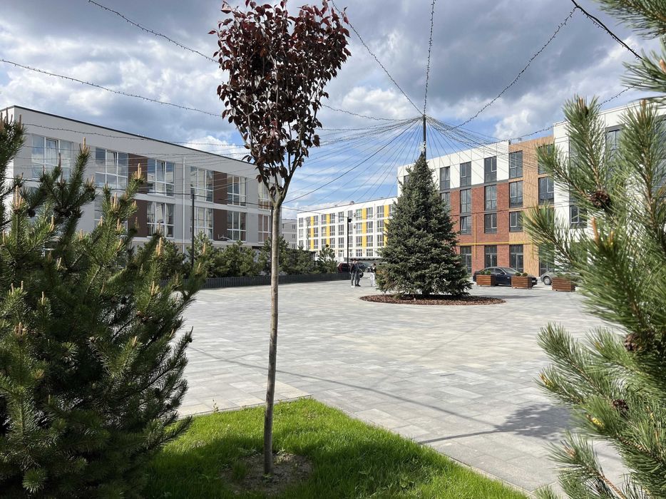 Велика квартира 55 м² із вітальнею та кухнею-їдальнею ЖК Sanville Park