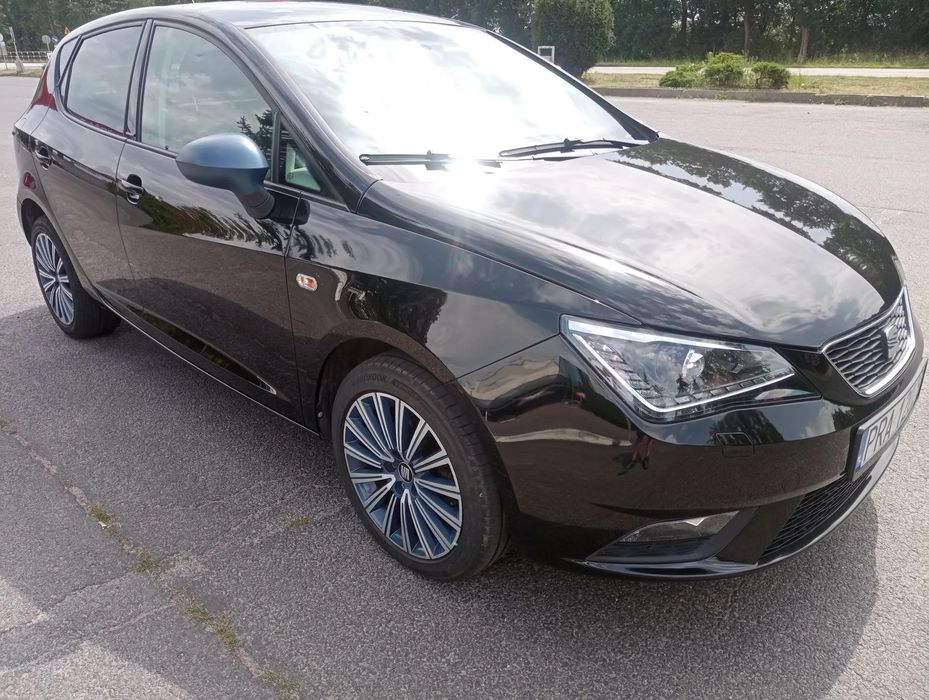 Seat Ibiza Connect Pierwszy Właściciel Ksenon Książka Serwisowa