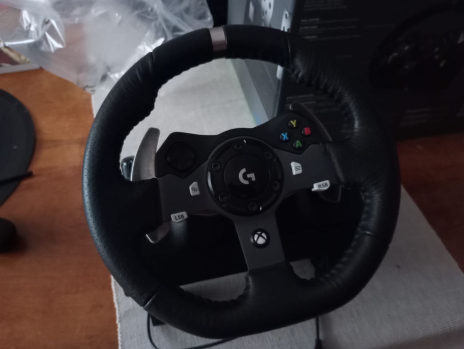 Kierownica Xbox logitech G920 + Playseat Challenge