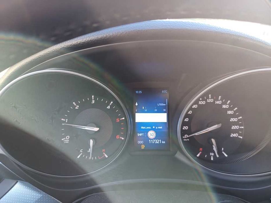Toyota AVENSIS 1.6 Diesel