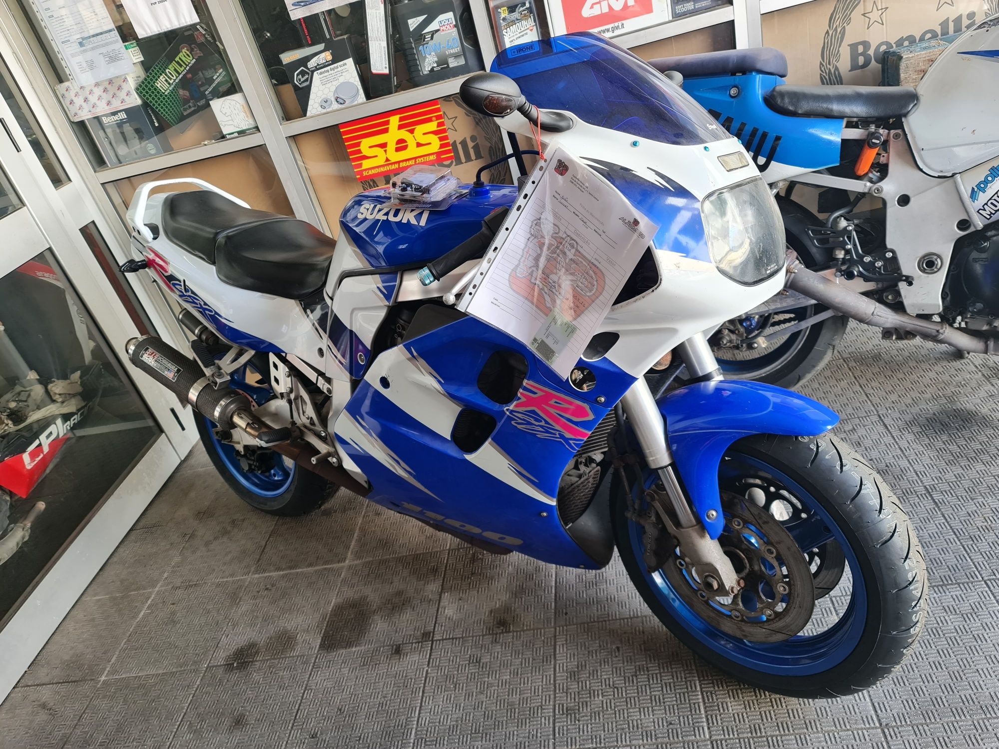 Venda moto gsxr1100