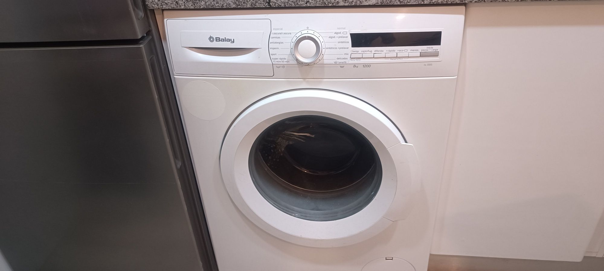 Máquina lavar roupa Balay 8kg