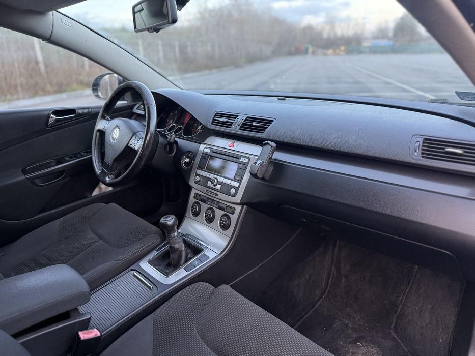 Пасат Б6 1.9TDI нерозмитнений