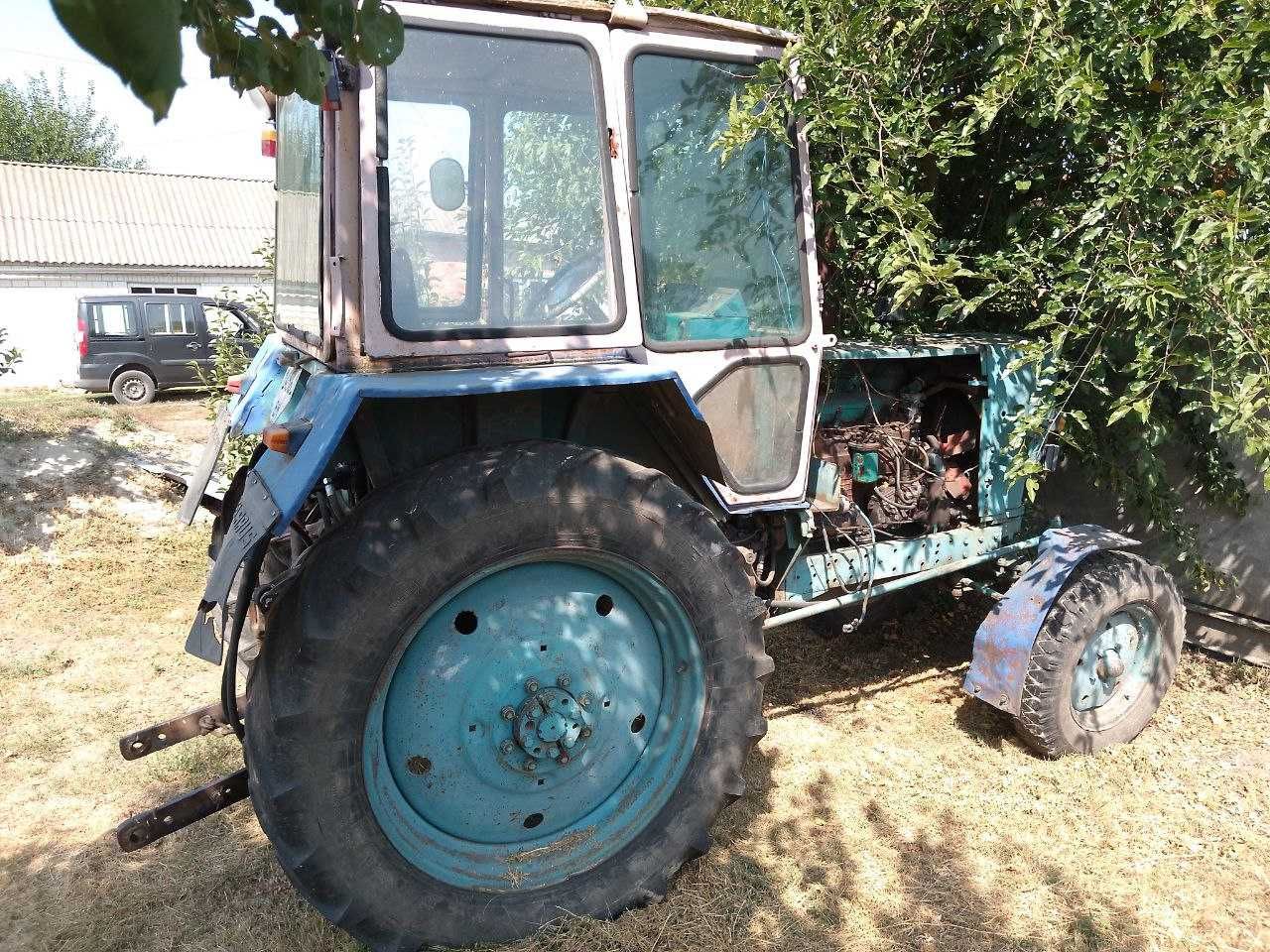 трактор ЮМЗ-6АКЛ