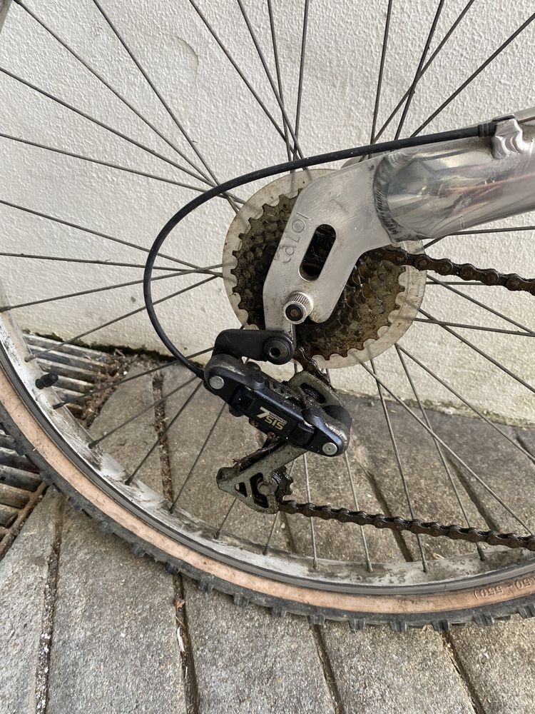 Bicicleta em alumínio para recuperar