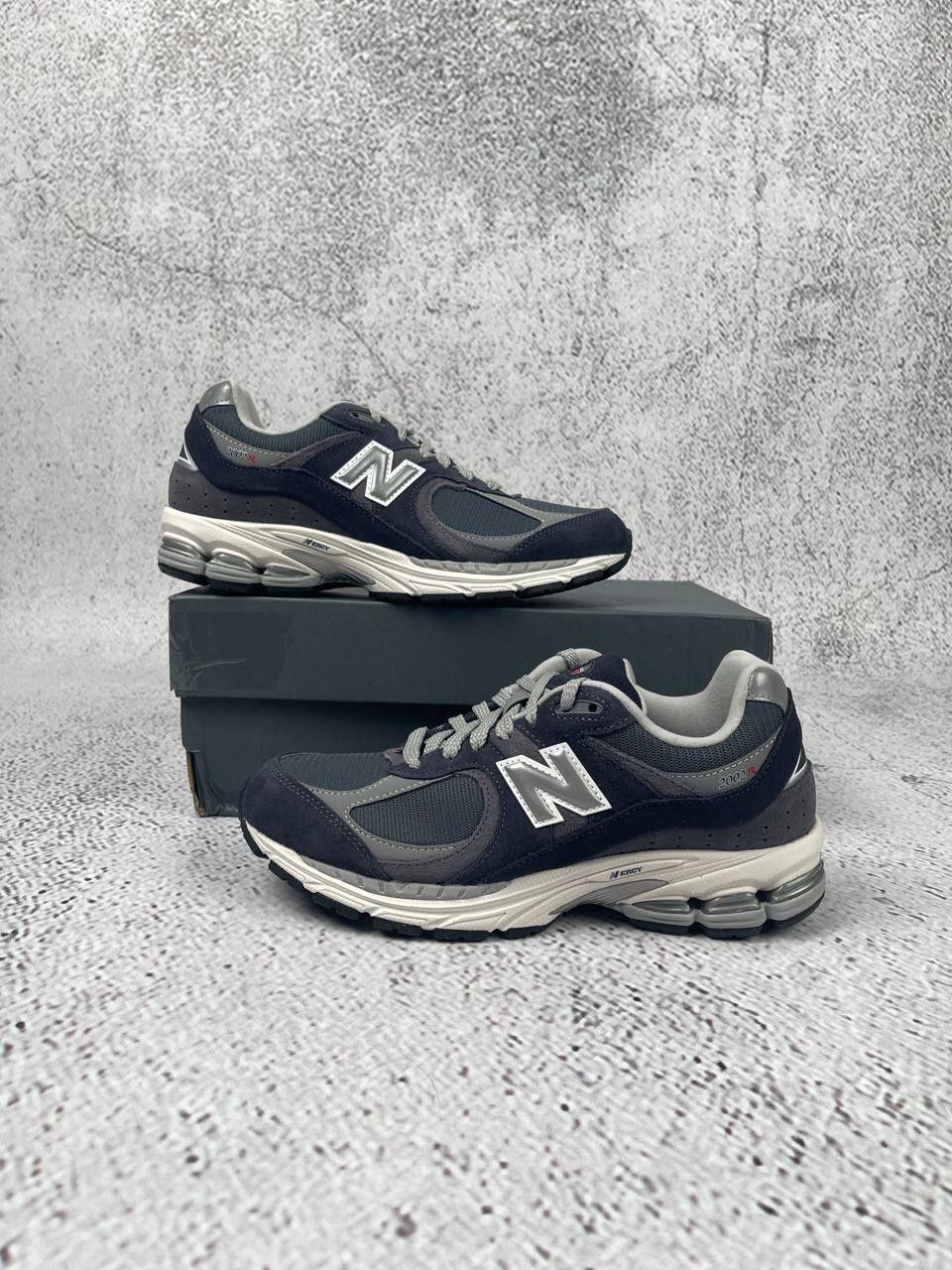 New Balance 2002R