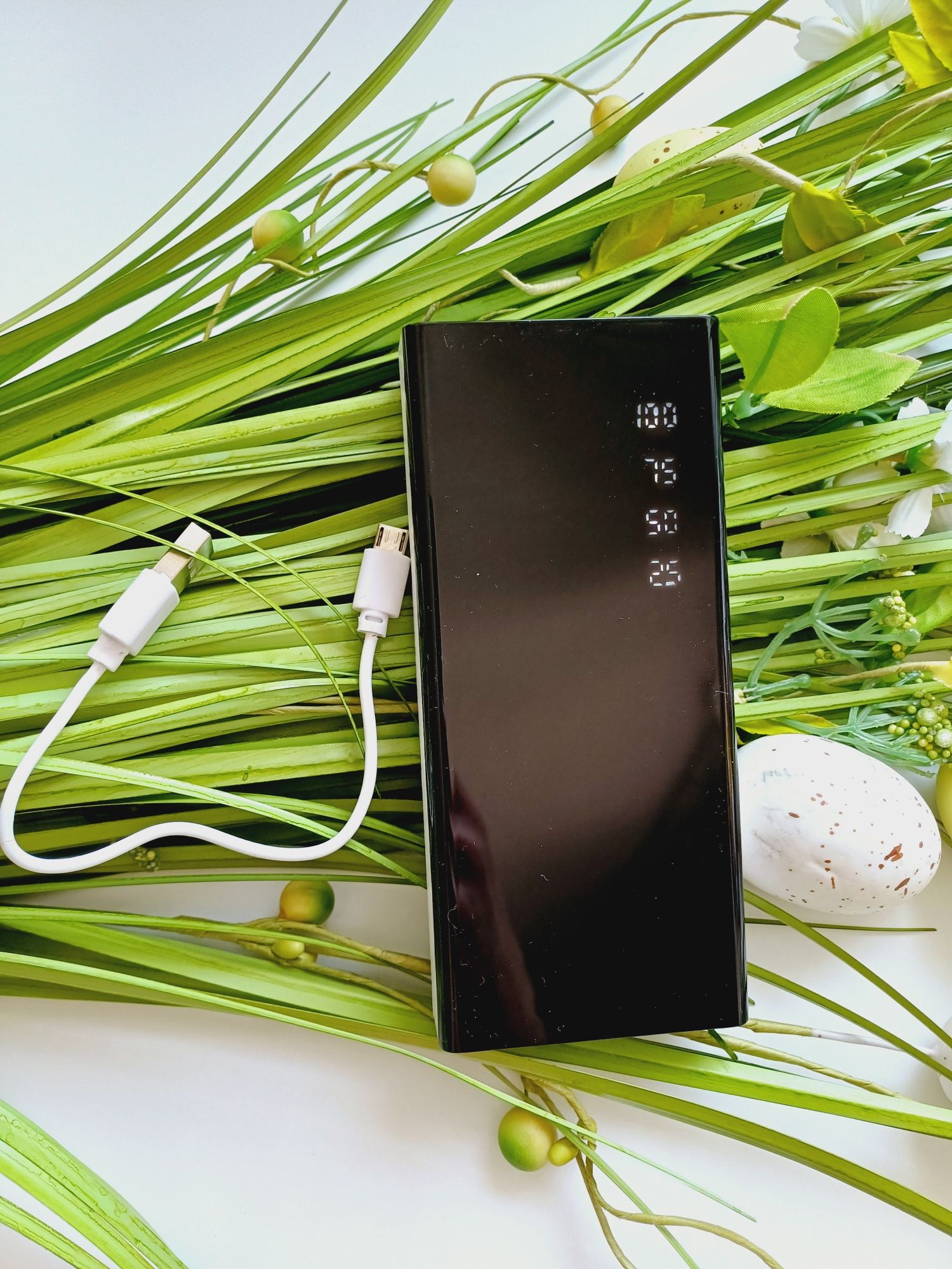 Biały powerbank,  power bank, 20 000 mAh