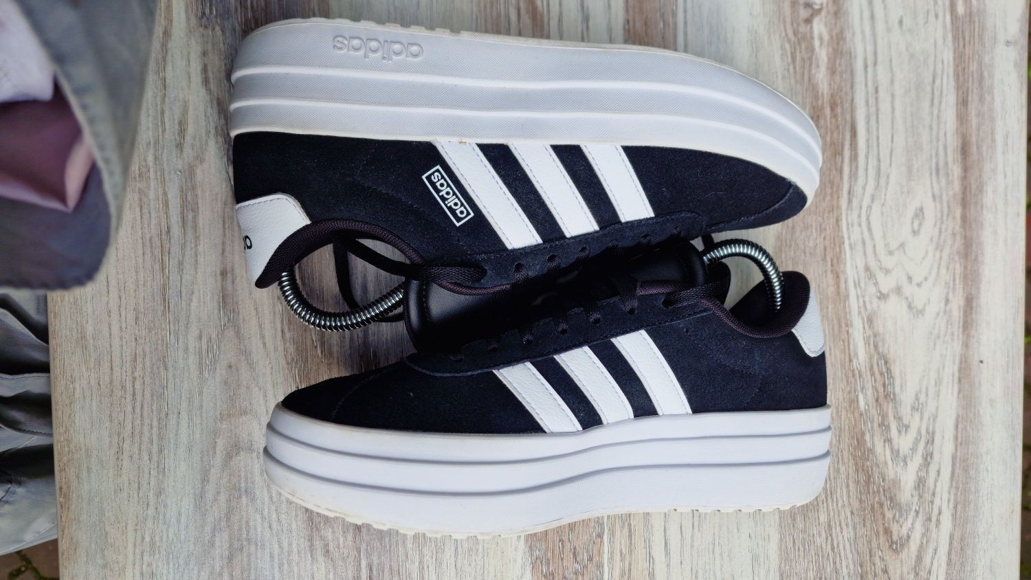 Снікерcи adidas VL Court Bold розмір 40