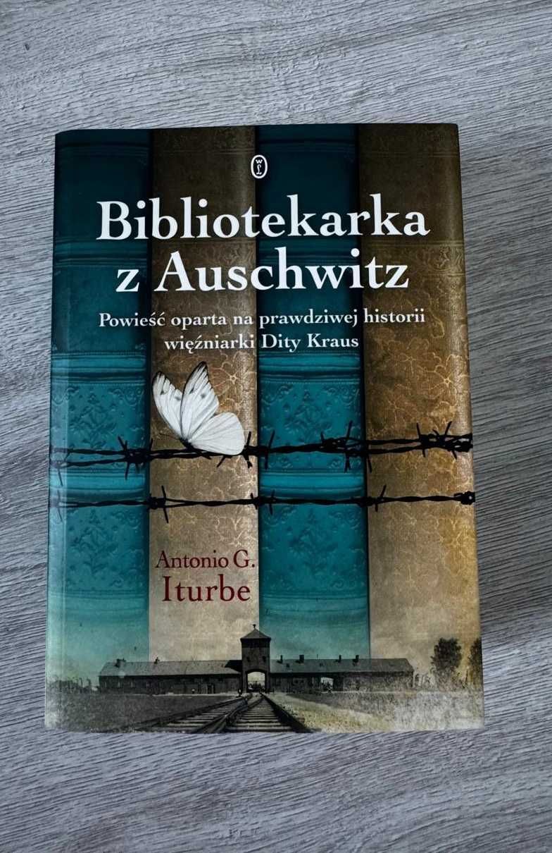 Bibliotekarka z Auschwitz - Antonio G. Iturbe