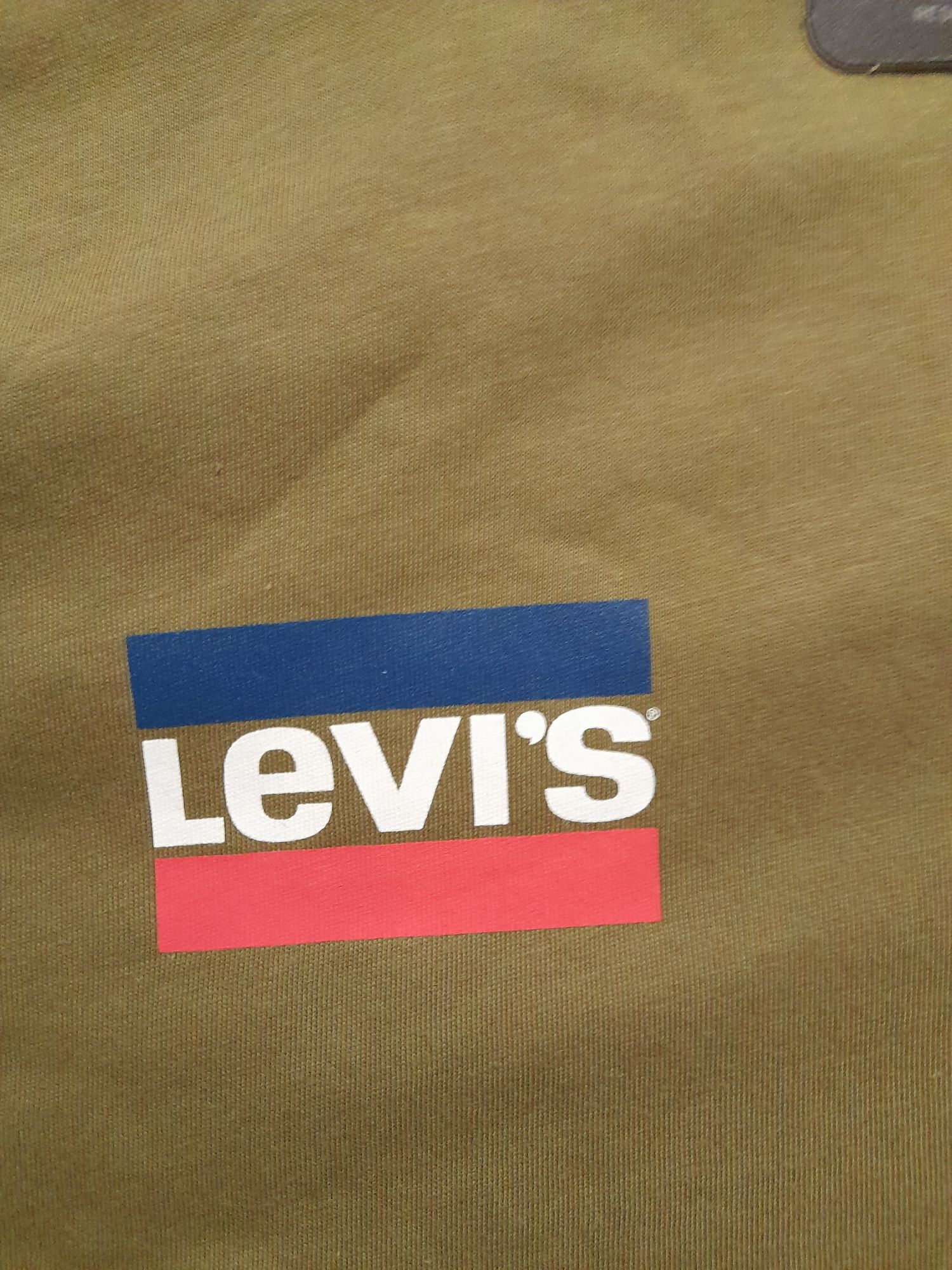 T-shirt Levi's nova