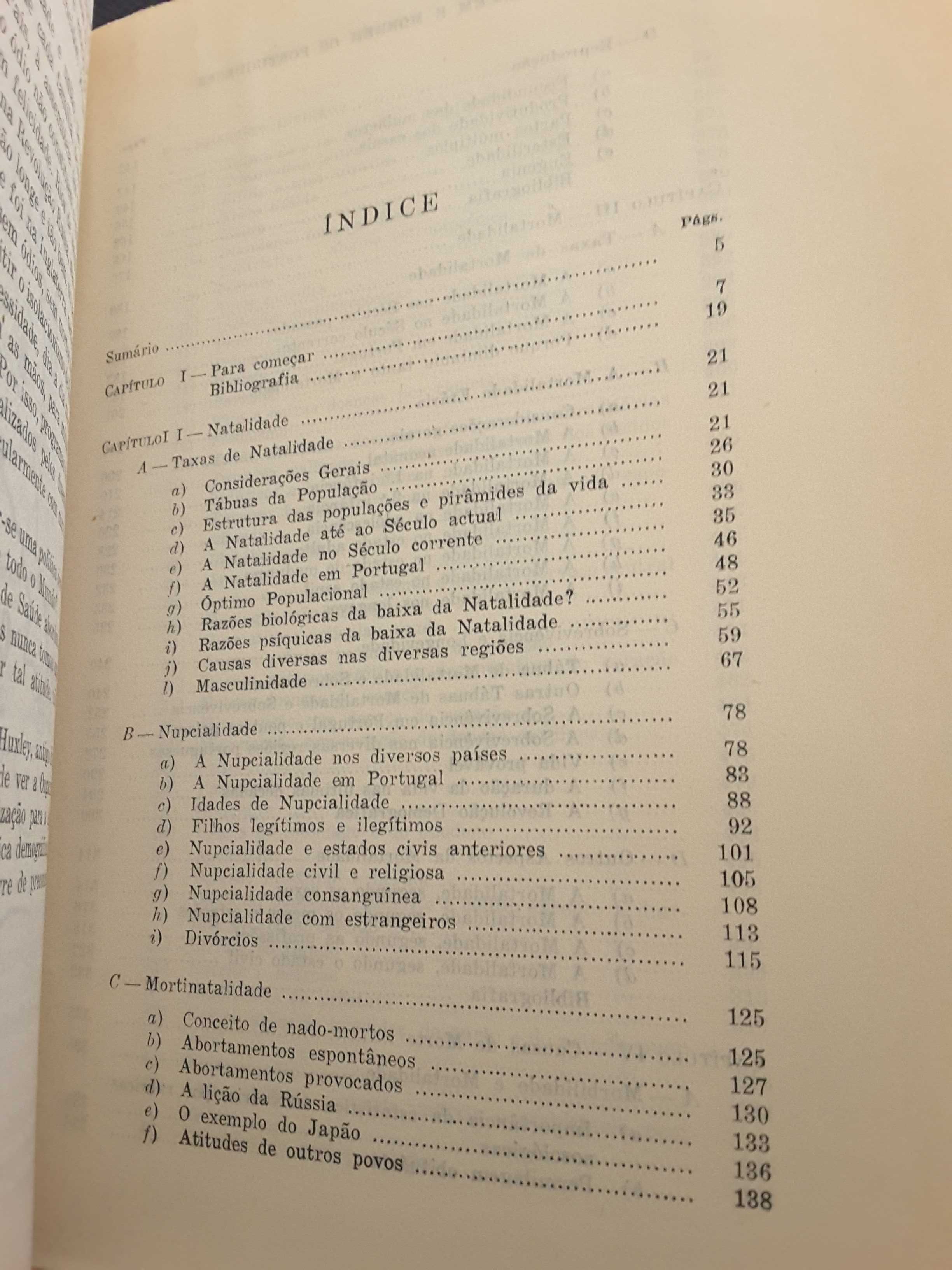 Como Nascem e Morrem os Portugueses/O Ministério das Finanças História