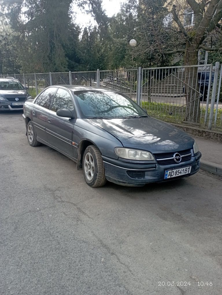 Opel omega 2.0 16 v